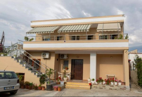 Villa B&E 2